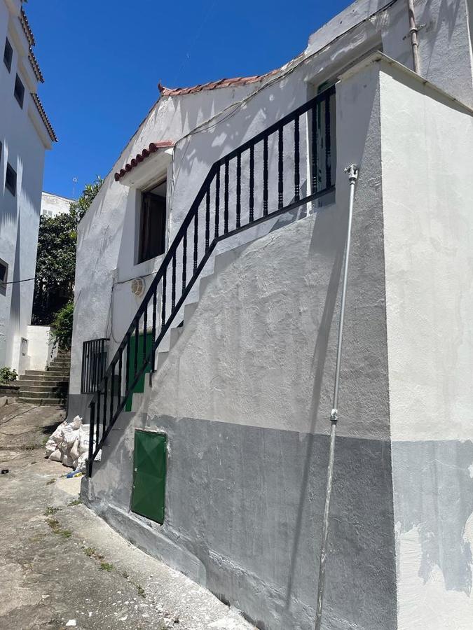 Fachada de vivienda pintada